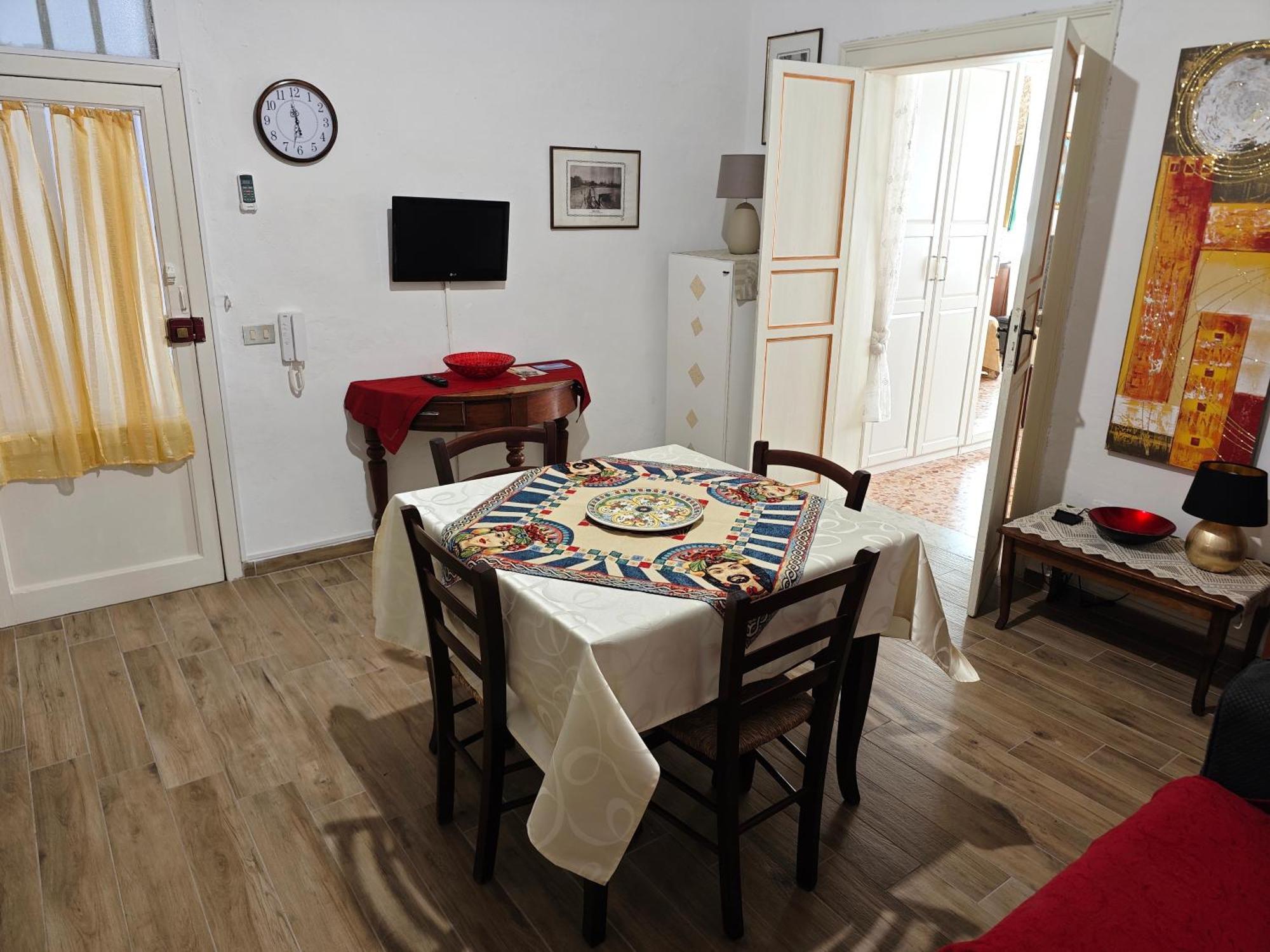 Appartamenti Piazza Vittorio Trapani Habitación foto